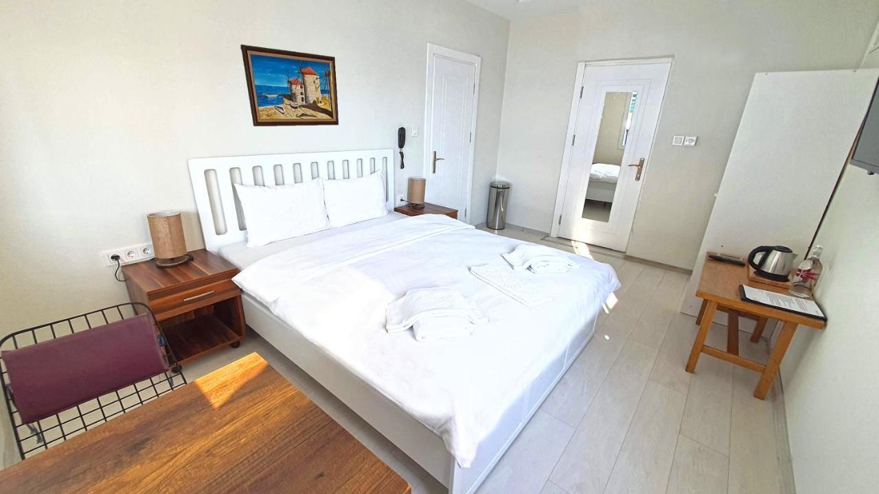 Midilli Konak Foça Exterior foto