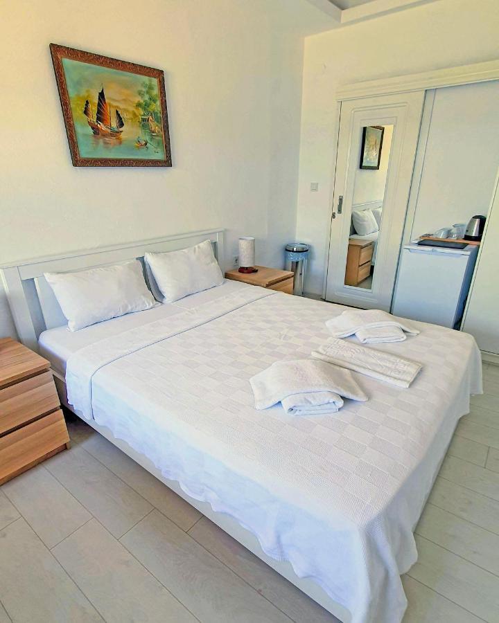 Midilli Konak Foça Exterior foto
